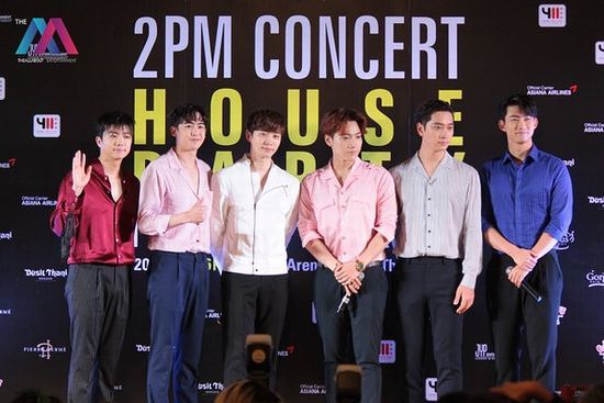 2PM  House Perty in Bangkok 記者会見_d0226794_01513549.jpg