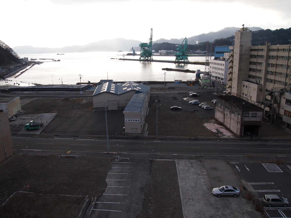 2013新年の旅17「気仙沼ー陸前高田ー釜石編」５～釜石の高台から海～_f0276498_20382288.jpg