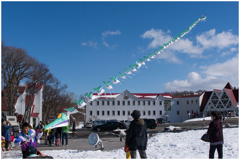 北海道新幹線開業記念凧あげ_e0046471_13522772.jpg