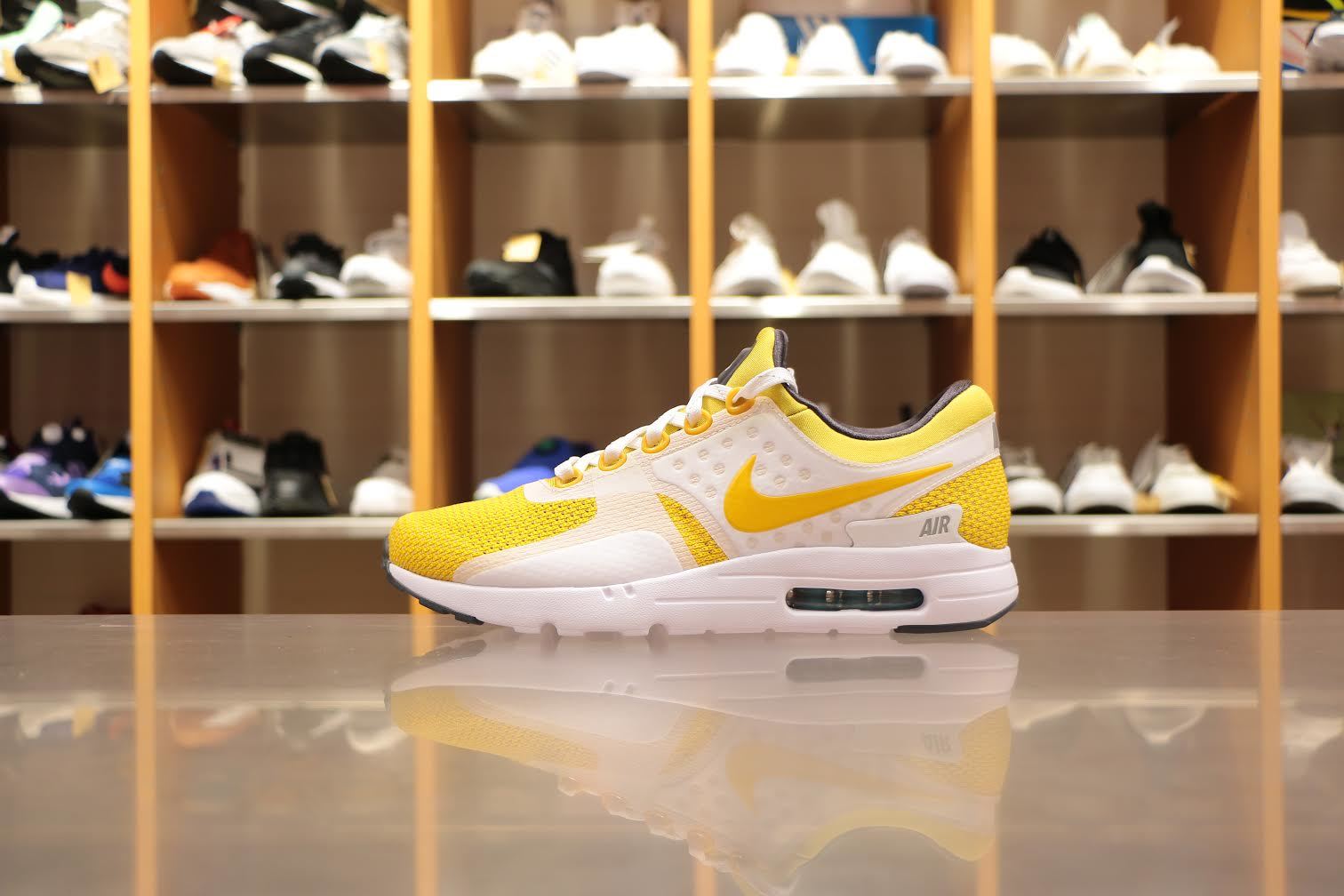 Air Max Zero New Color Uptown Deluxe Fukuoka Best Select Sneaker Shop Since 01 福岡県福岡市中央区大名 1 1 2 2 Air Max Zero New Color Uptown Deluxe Fukuoka Best Select Sneaker Shop Since 01 福岡県福岡市中央区大名 1 1 2 2