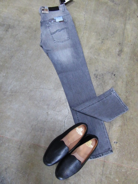 春のNUDIE JEANS (NEW)･･･ Thinfinn　WASHED LIGHT BLACK！★！_d0152280_9275378.jpg