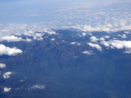 ウガンダ・ルウェンゾリ山地の氷河_c0116370_0491441.jpg