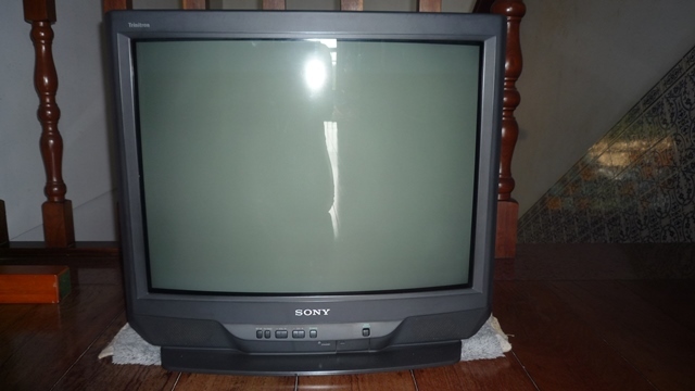 ブラウン管tv遂に壊れる ハチドリのブラジル サンパウロ 時々日本 日記