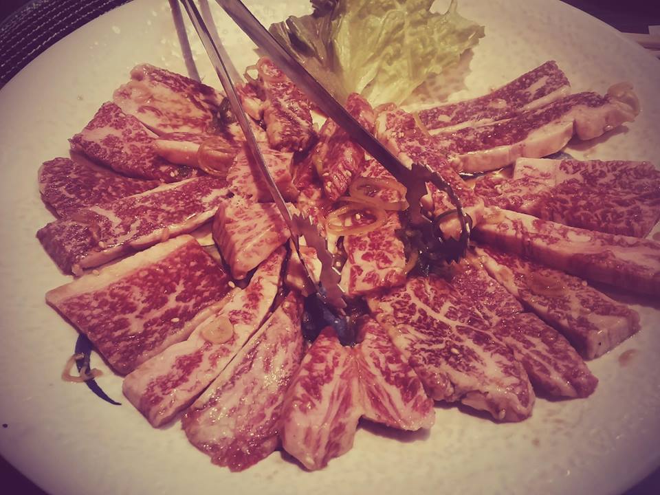 肉を喰らう。。。。。_b0210688_20525429.jpg