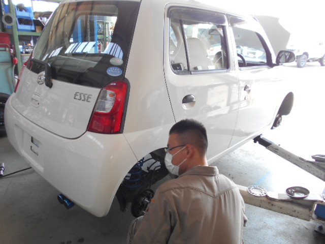 ★ご成約★キャンタートラック&エッセ&アゲトラ納車整備中(^-^)/_c0213517_10421078.jpg