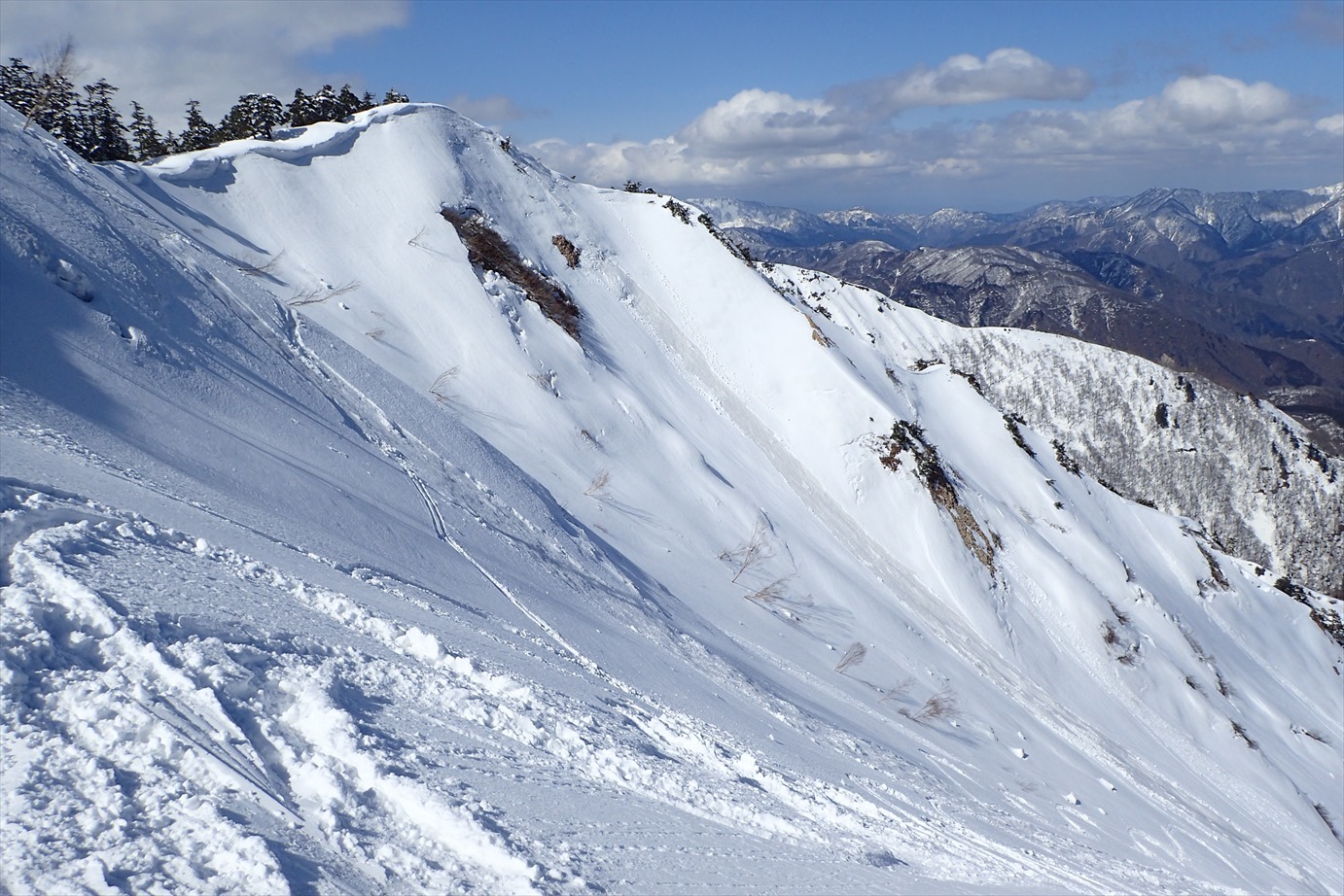 △　三方岩岳～野谷荘司山　周遊雪山登山　△_f0348933_22261408.jpg