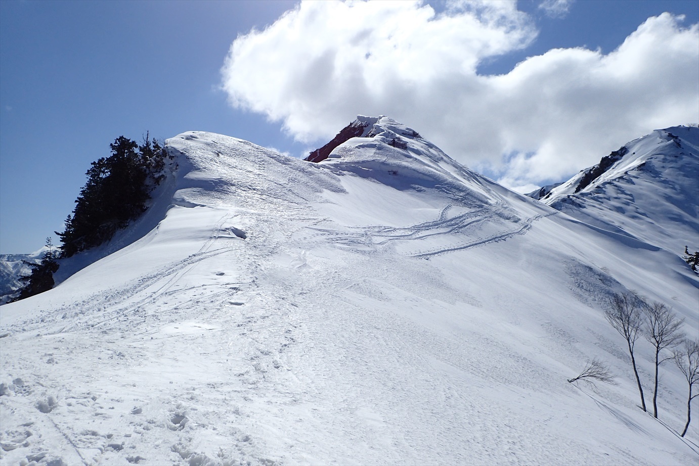 △　三方岩岳～野谷荘司山　周遊雪山登山　△_f0348933_22305017.jpg