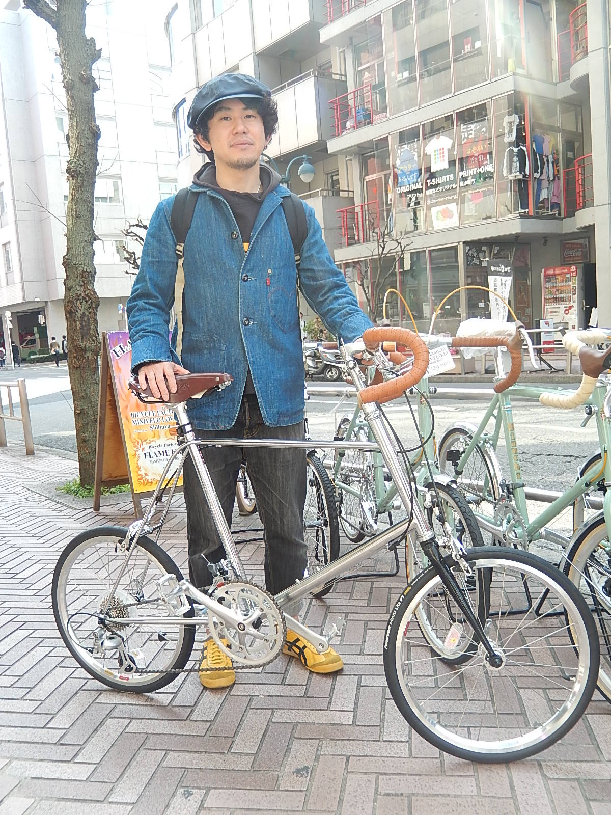 3月29日 渋谷 原宿 の自転車屋 FLAME bike前です_e0188759_18463413.jpg