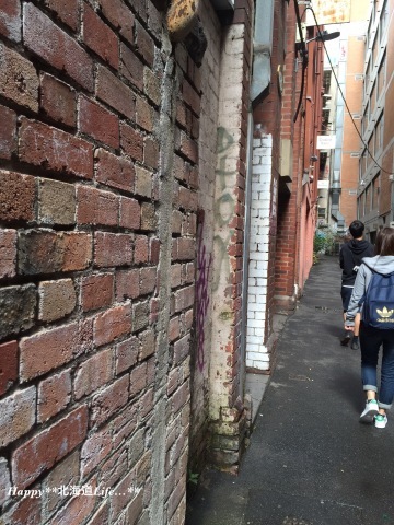 a0337860_16111843.jpeg