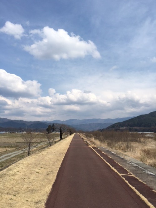 外の世界をナメてました...重いタイヤも...><。_b0125570_10433496.jpg