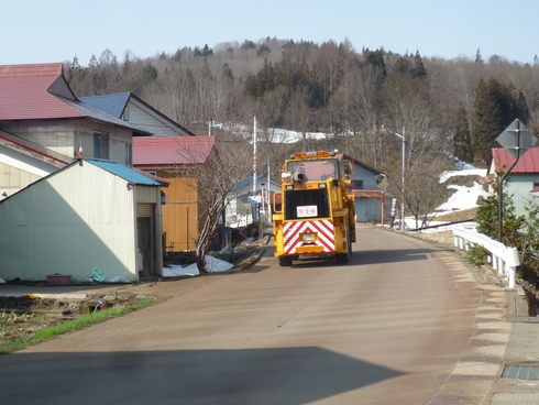 新鳥居峠除雪始まる_c0189218_1459348.jpg