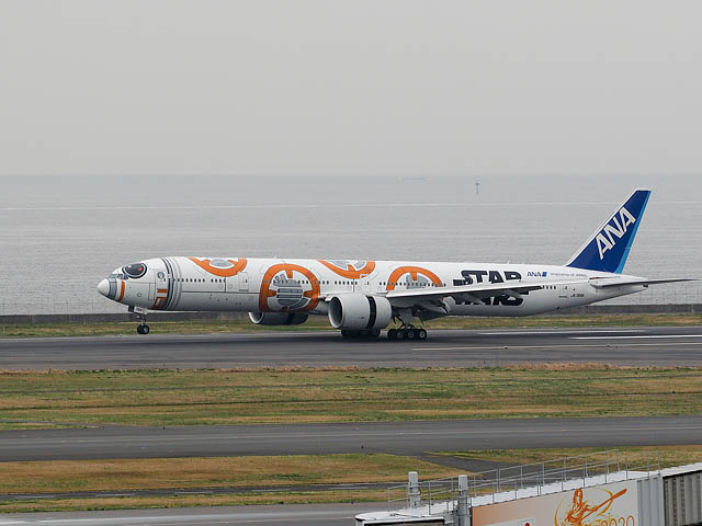 ANA STARWARS JETS ３機_f0199866_22384620.jpg