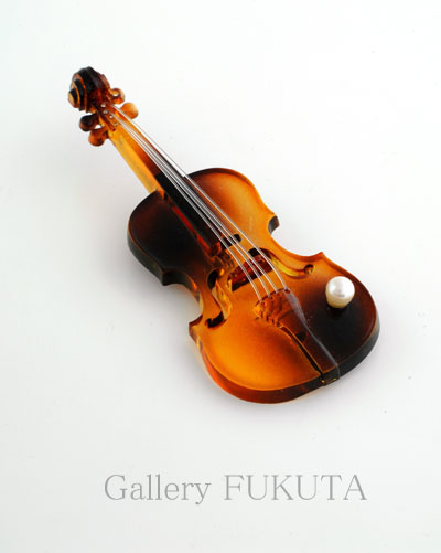 昨日で「春夏の洋服とパール展」終了致しました。_c0161127_9272771.jpg