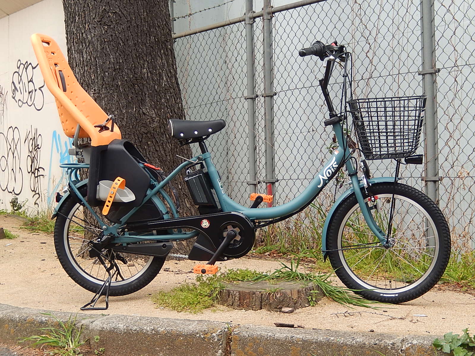 3月31日 渋谷 原宿 の自転車屋 FLAME bike前です_e0188759_19293883.jpg