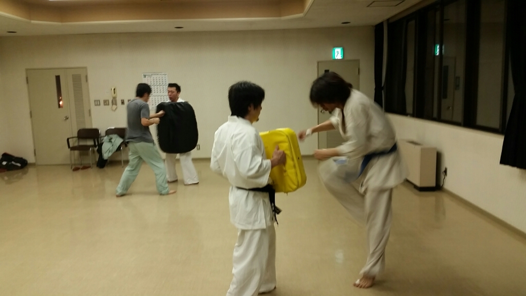 d0251568_12515881.jpg
