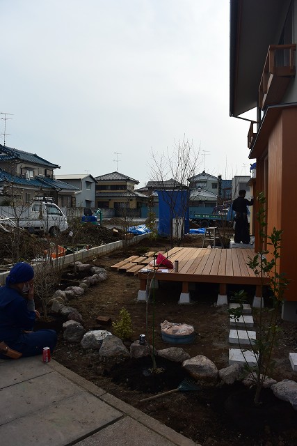 門井、外構工事②植栽工事_c0124100_2314951.jpg