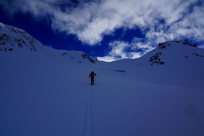 アラスカ遠征BCスキーツアー!!(スキー滑走編④)_a0353718_13363477.jpg