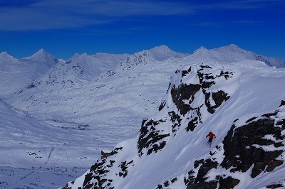 アラスカ遠征BCスキーツアー!!(スキー滑走編④)_a0353718_13384695.jpg