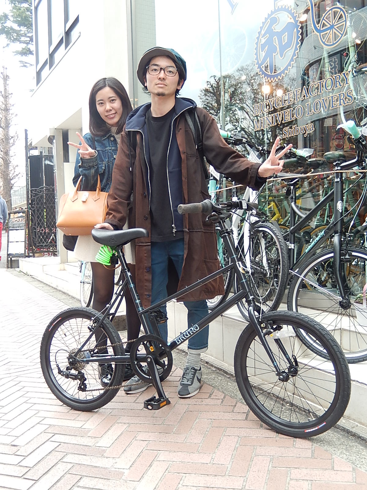 4月1日 渋谷 原宿 の自転車屋 FLAME bike前です_e0188759_188734.jpg