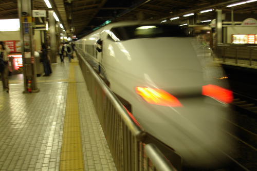 【鉄道旅行記】 新幹線&特急で日本縦断乗り継ぎ旅 (vol.5)_a0338635_0515338.jpg