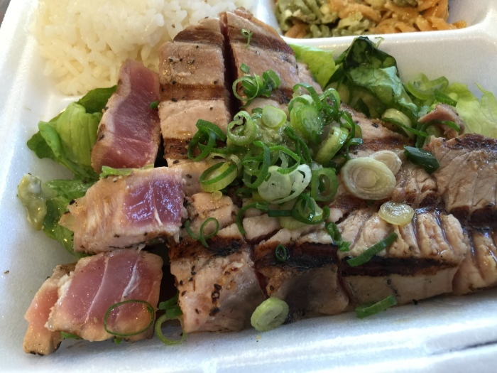 絶品！PIONEER SALOONのGrilled Ahi♪～2015年GWハワイ_f0207146_19030715.jpg