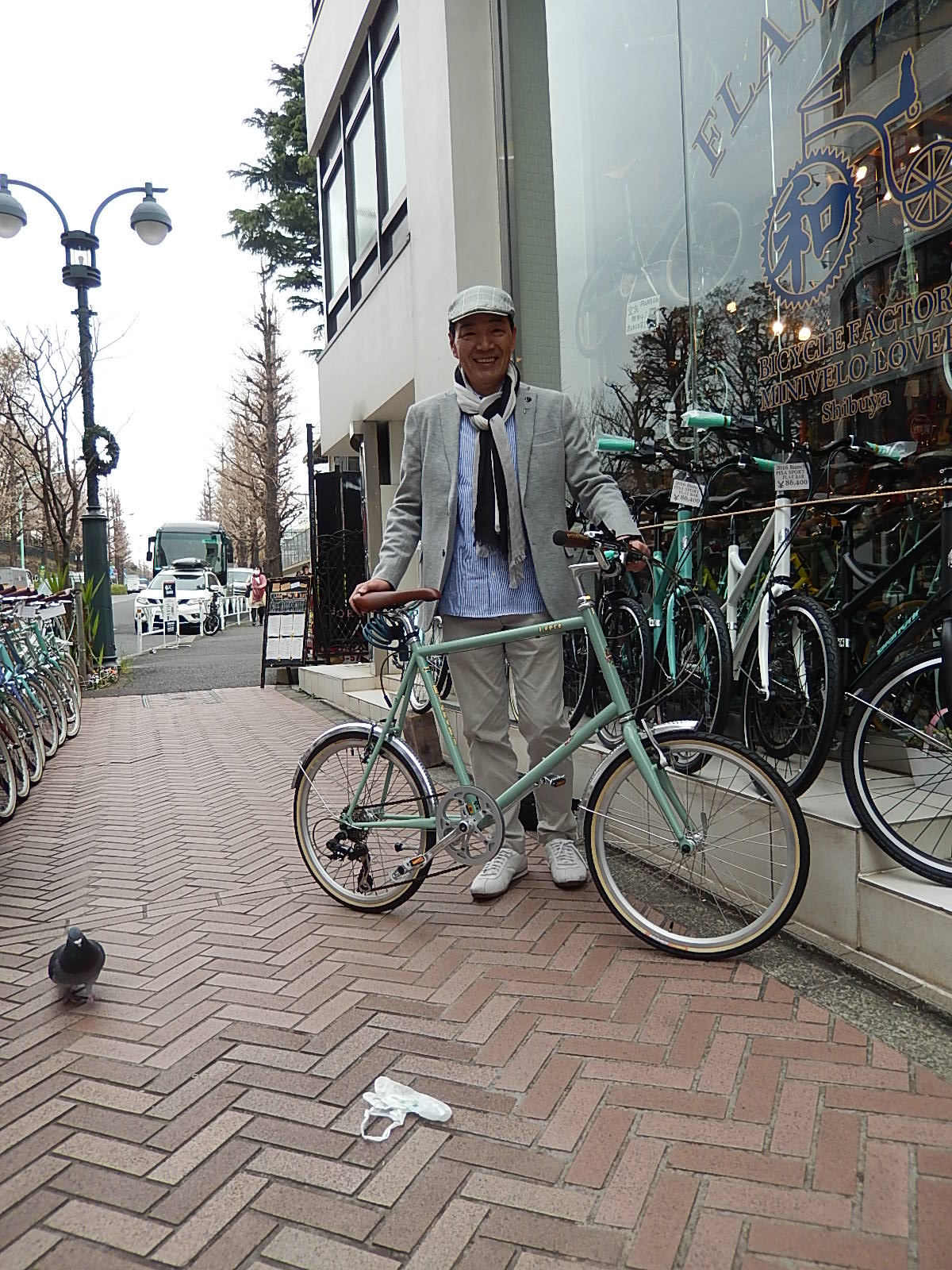 4月2日　渋谷　原宿　の自転車屋　FLAME bike前です_e0188759_19164964.jpg