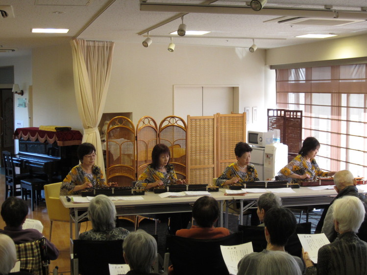 大正琴:琴伝流大正琴愛音会_e0191174_10101172.jpg