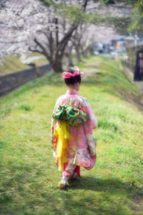 仁風閣での撮影はお花見客で忙しくなる直前に....._b0194185_22552046.jpg