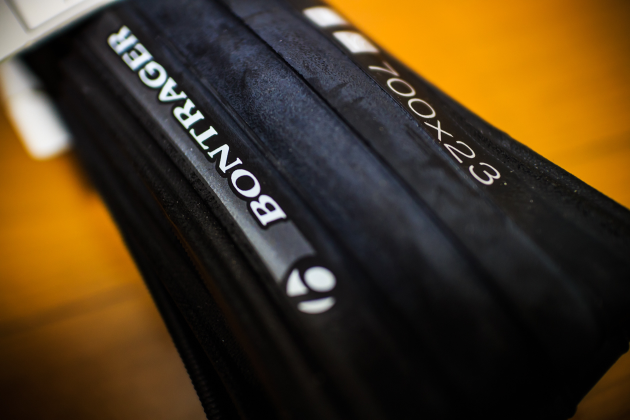 Bontrager R4 タイヤ 700x25C 2本セット