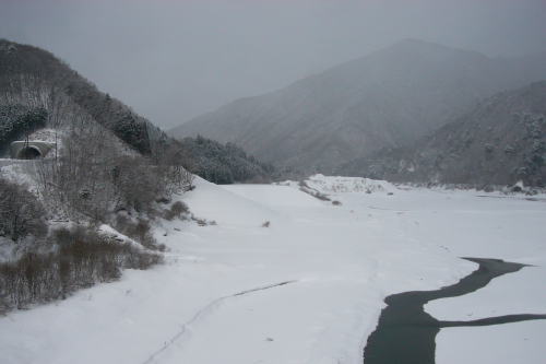 【鉄道旅行記】 会津トロッコ雪見旅_a0338635_2521634.jpg