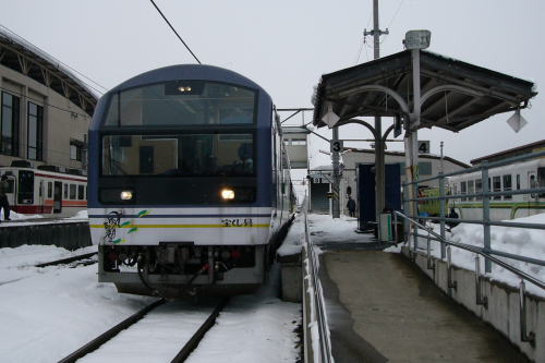 【鉄道旅行記】 会津トロッコ雪見旅_a0338635_2535293.jpg