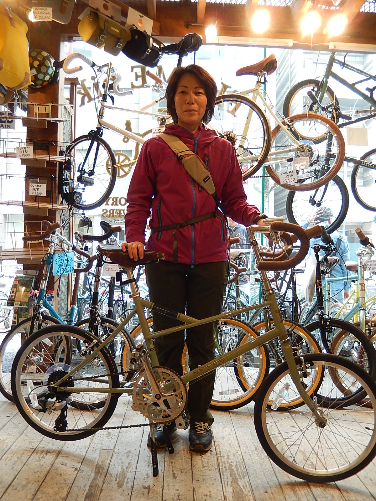 4月3日　渋谷　原宿　の自転車屋　FLAME bike前です_e0188759_18334384.jpg