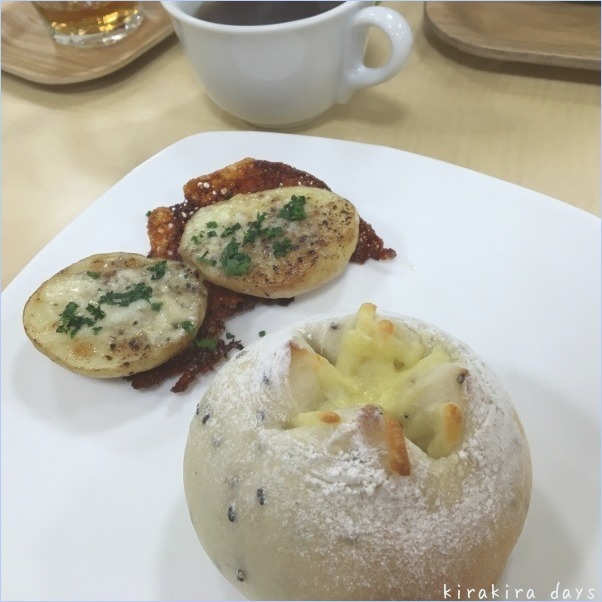 真鍮製のワイヤーハンガー_f0354014_23015234.jpg