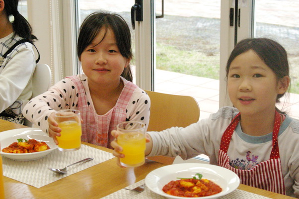 親子料理教室レポート3_d0327373_2125418.jpg