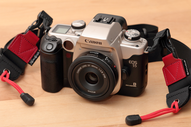 クリアランス純正品 Canon EOS55 フィルム 一眼レフカメラ