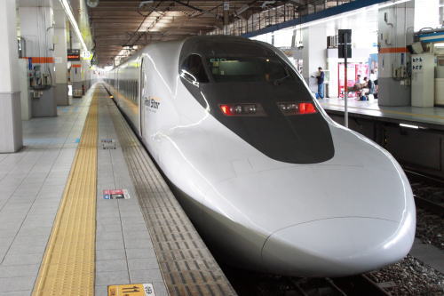 【鉄道旅行記】 新幹線&特急で日本縦断乗り継ぎ旅 (vol.7)_a0338635_1195283.jpg