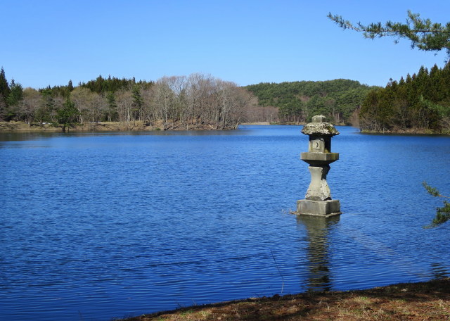 加速し始めた～　２　鳥海山麓・冬師（トオシ）湿原　その１_a0214206_00355491.jpg