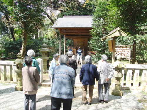 外出レク ~ 2016 お花見レク風景② ~_e0222340_18155027.jpg