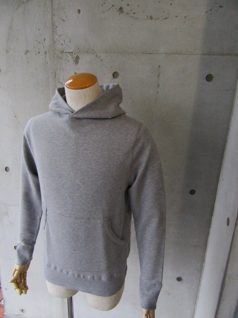 続きましてフランスの至宝:BANDOL より、好評のPullover PARKA!★!_d0152280_21401457.jpg