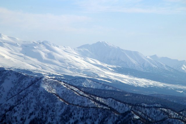 2016年4月4日(月)　早春の真白き山に魅せられて・・！（大雪、十勝連峰）_a0345007_8312463.jpg