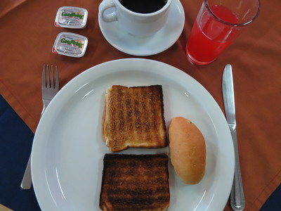 グラン ホテル コスタリカでの朝食（サンホセ）_a0124132_97508.jpg