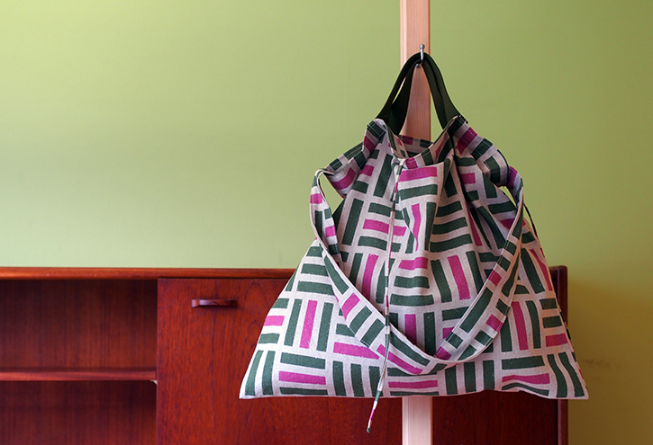 ファブリックを楽しむ「wear bag」_e0243765_22273270.jpg