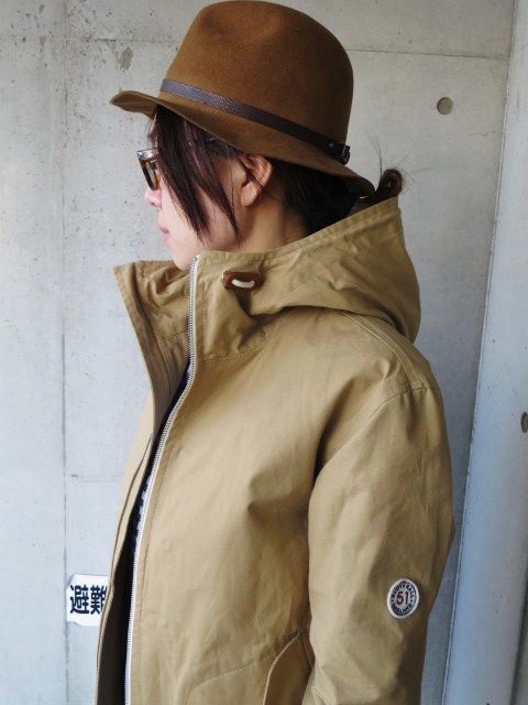 お陰様で各色・残り1枚づつ。。。Gloverall HOODED ZIP PARKA JACKET (UK Limited MODEL)_d0152280_11354263.jpg