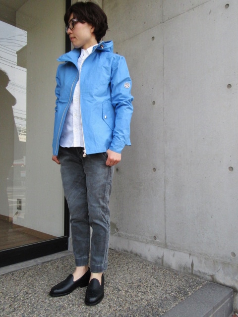 お陰様で各色・残り1枚づつ。。。Gloverall HOODED ZIP PARKA JACKET (UK Limited MODEL)_d0152280_1142158.jpg