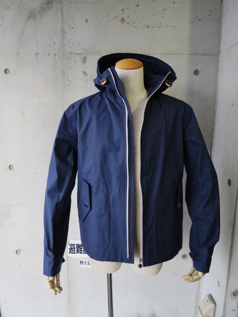 お陰様で各色・残り1枚づつ。。。Gloverall HOODED ZIP PARKA JACKET (UK Limited MODEL)_d0152280_12252175.jpg