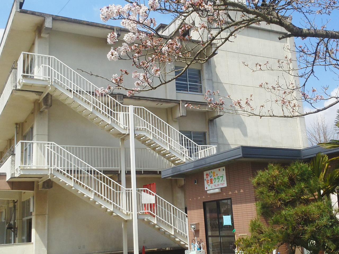 鹿島小学校の入学式_e0068696_7382357.jpg