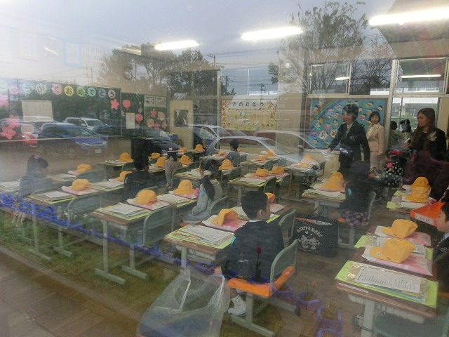 雨の中、富士市内一斉に小中学校の入学式　　私も吉原二中、今泉小へ_f0141310_7345342.jpg