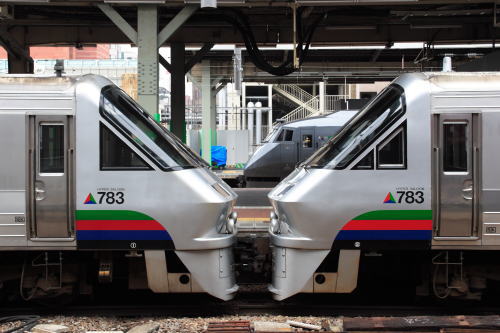 【鉄道旅行記】 新幹線&特急で日本縦断乗り継ぎ旅 (vol.8)_a0338635_0444664.jpg