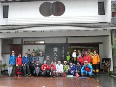 雨のスタート！煮貝の道　第１回_f0019247_1255232.jpg