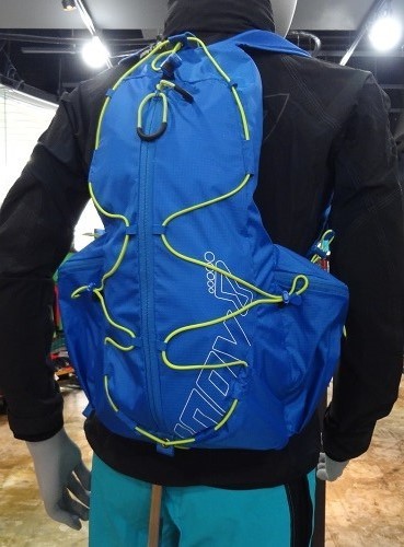INOV8ザックがお買い得です。_a0353466_18251808.jpg